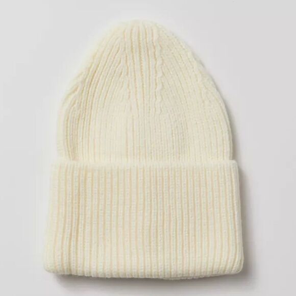 Current Season Urban Outfitters Khloe Ribbed Knit Beanie in Ivory - Picture 1 of 4
